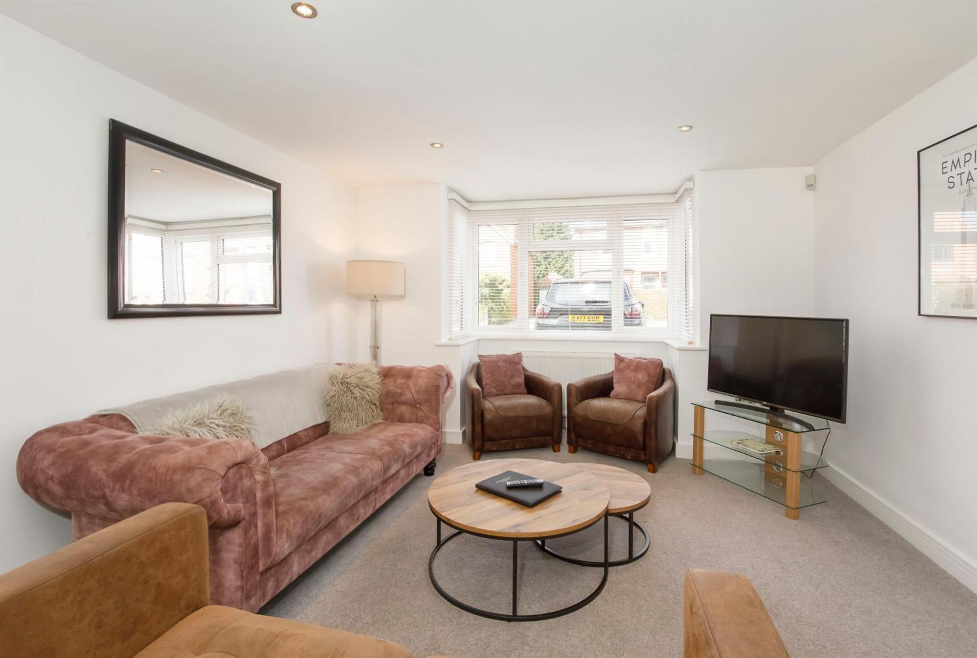White House Apartments-Free Parking 1 Car Per Apartment York Esterno foto